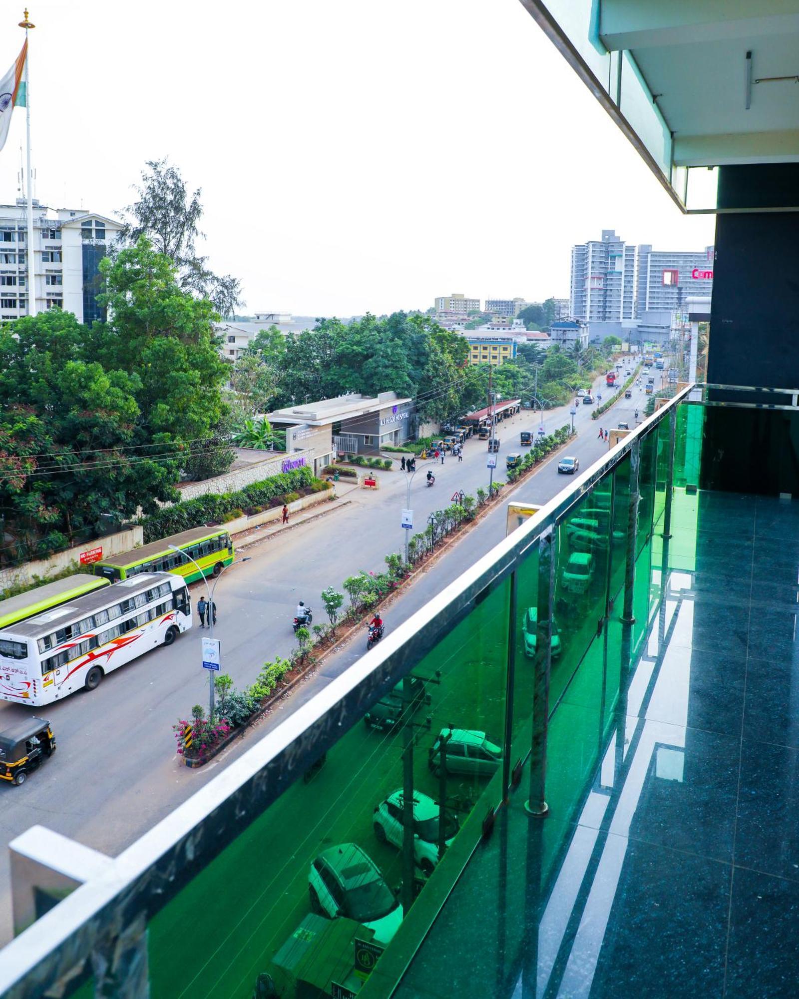 Hotel Heraa Inn Mangalore Eksteriør bilde